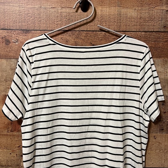 Torrid Girlfriend Heritage Slub V-Neck Tee Striped Size 1X - Picture 6 of 9
